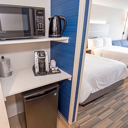 Holiday Inn Express - Red Deer North By Ihg Ngoại thất bức ảnh