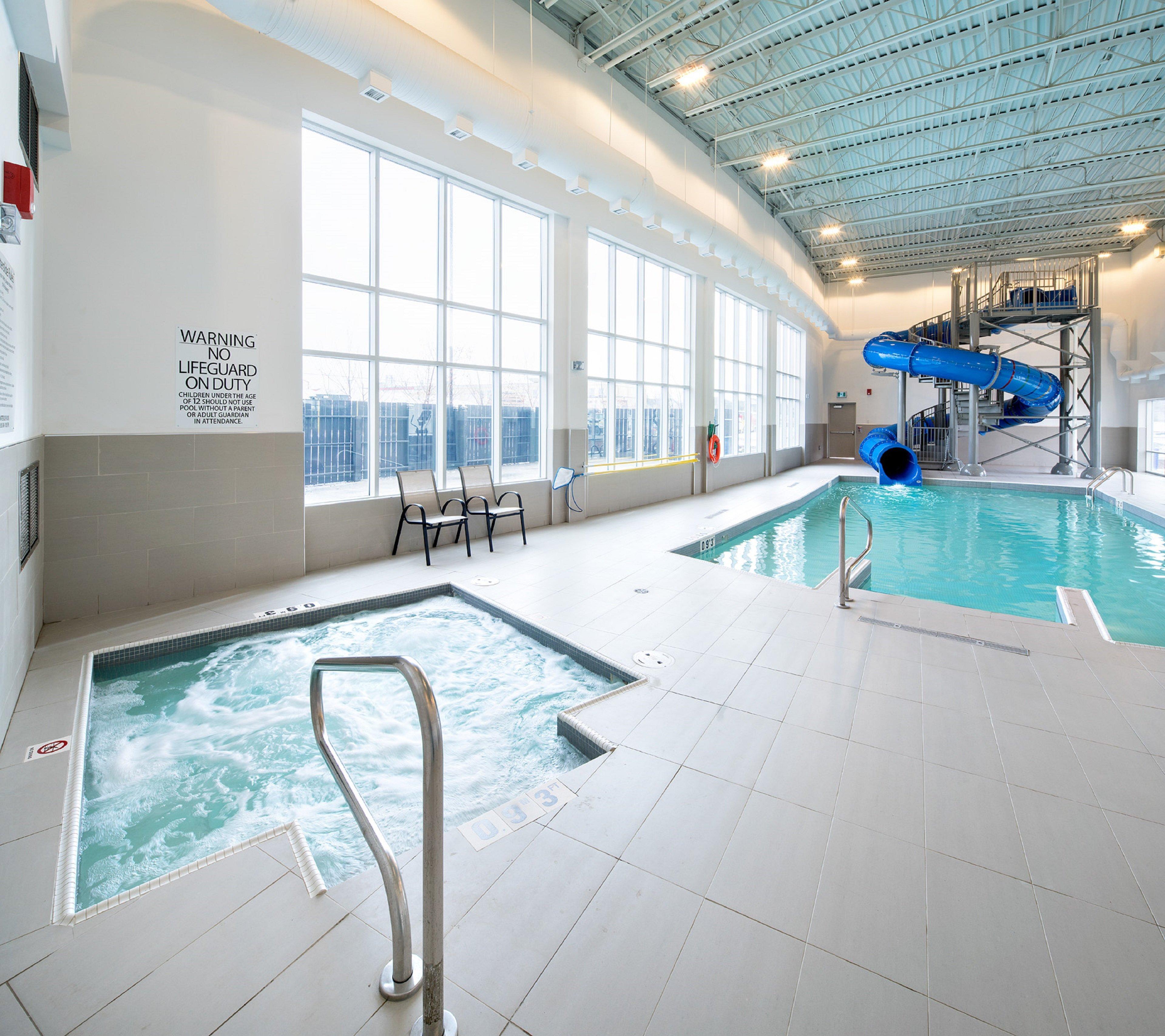 Holiday Inn Express - Red Deer North By Ihg Ngoại thất bức ảnh
