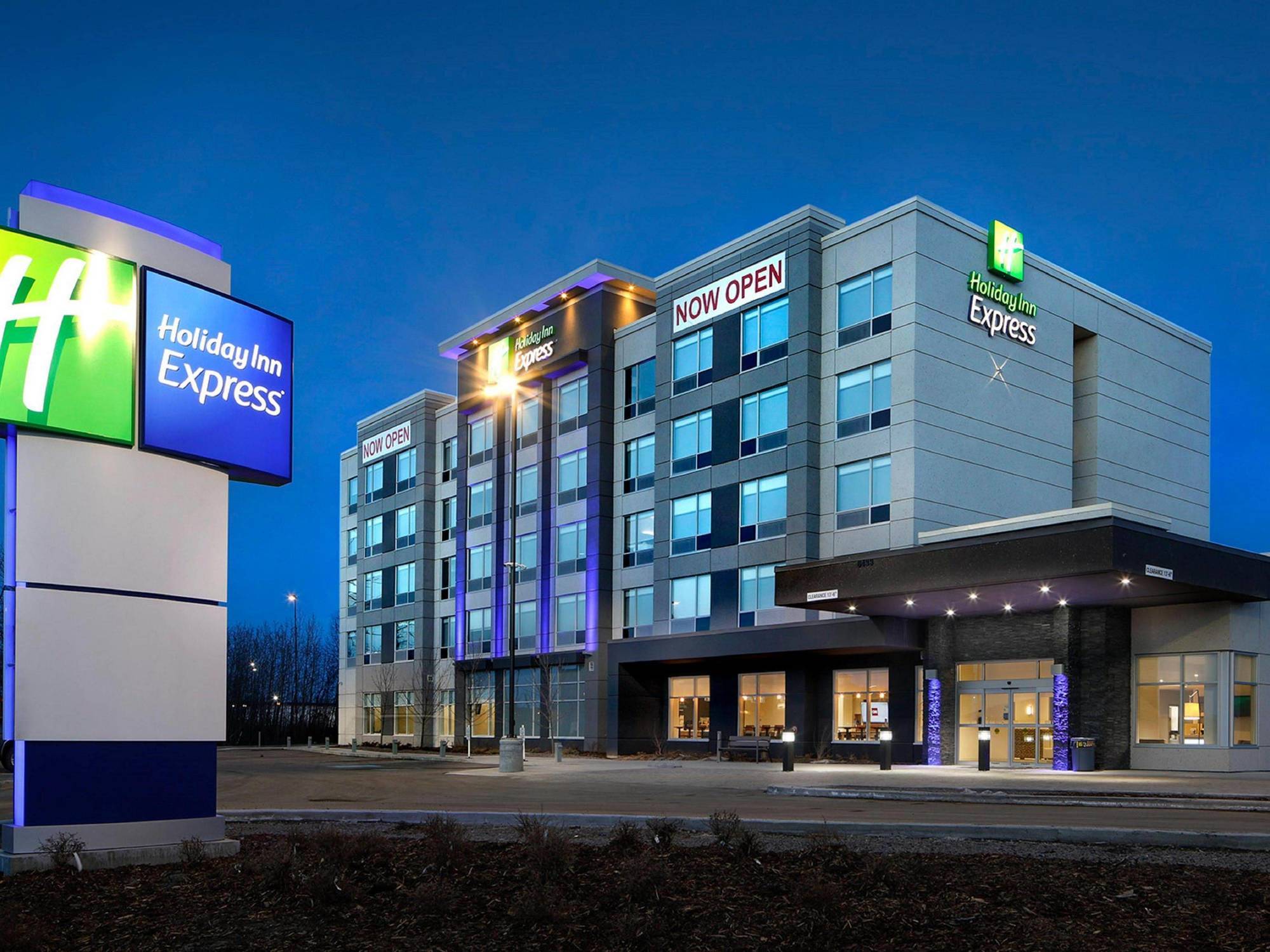 Holiday Inn Express - Red Deer North By Ihg Ngoại thất bức ảnh